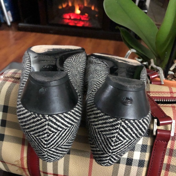 Clearance SALE! Burberry signature buckle. - Picture 12 of 12